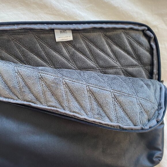 Built City Collection Laptop Sleeve for 13-inch Laptop Black - Picture 7 of 10